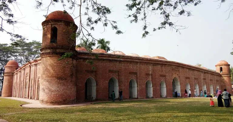 বাগেরহাটের ষাটগম্বুজ মসজিদ
